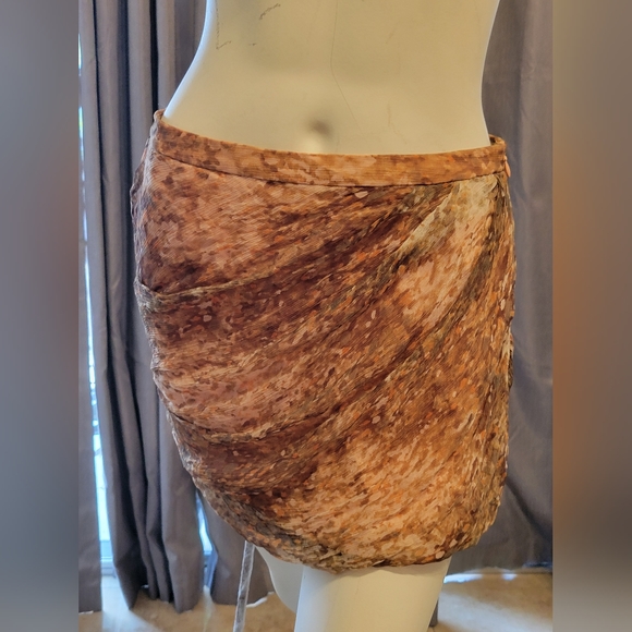 Mini Skirt - Picture 7 of 9